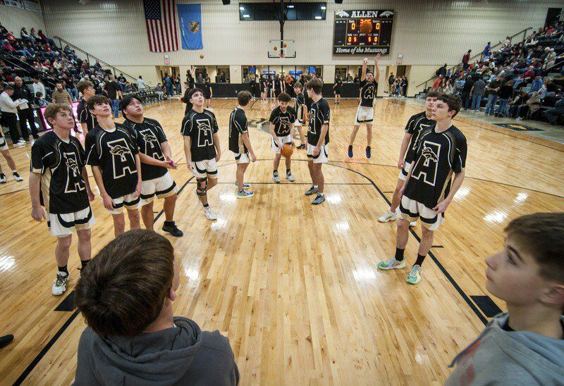 In pictures: Saturday basketball fun